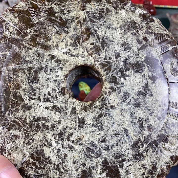 云***石英质玉未镶嵌车挂