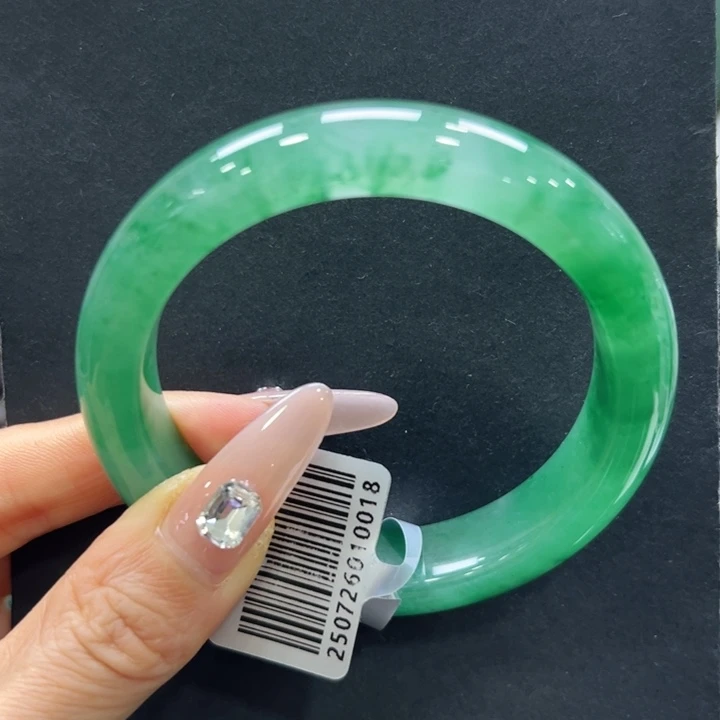 石英质玉（非洲翠）未镶嵌手镯