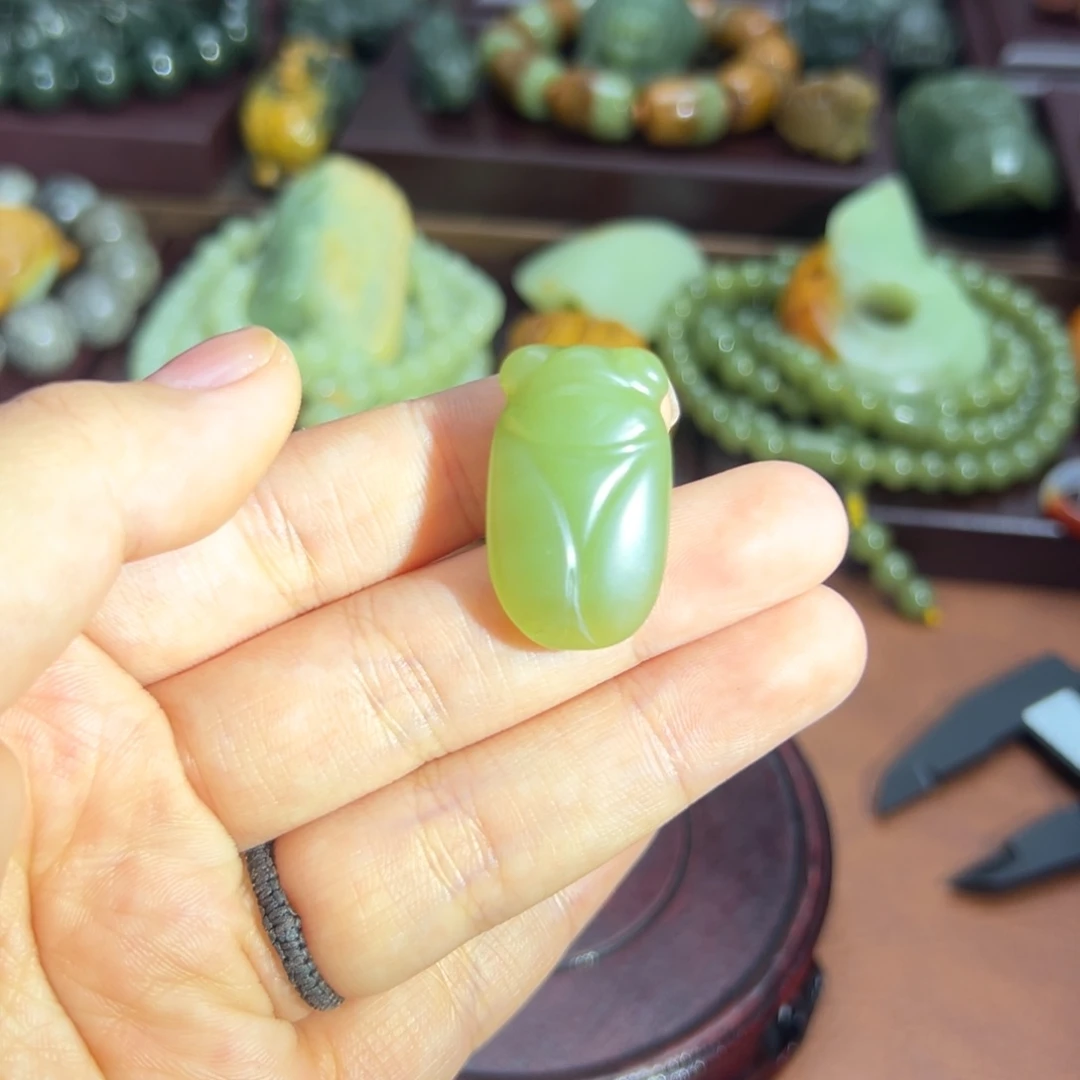 和田玉未镶嵌珠宝奇石