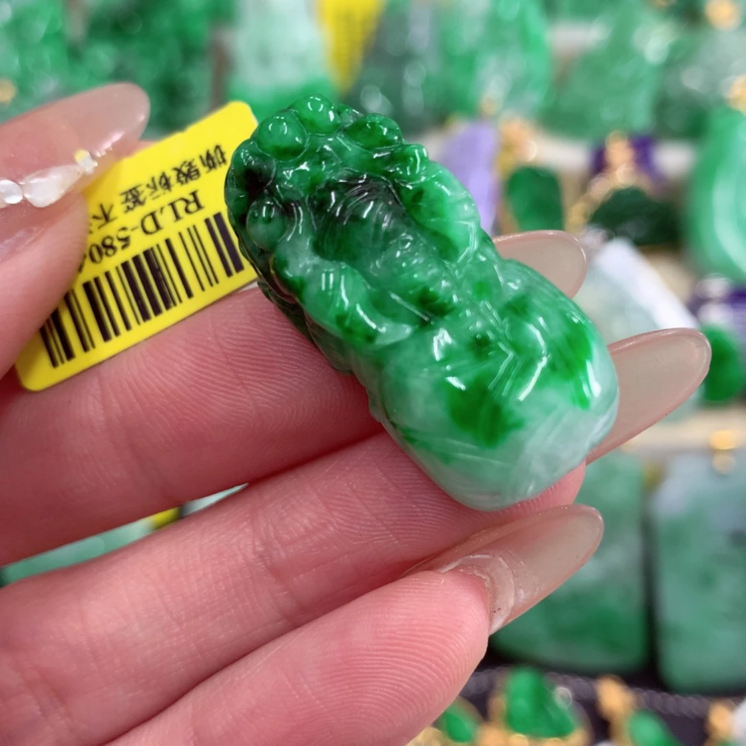 翡翠未镶嵌吊坠(不含链)清*雨