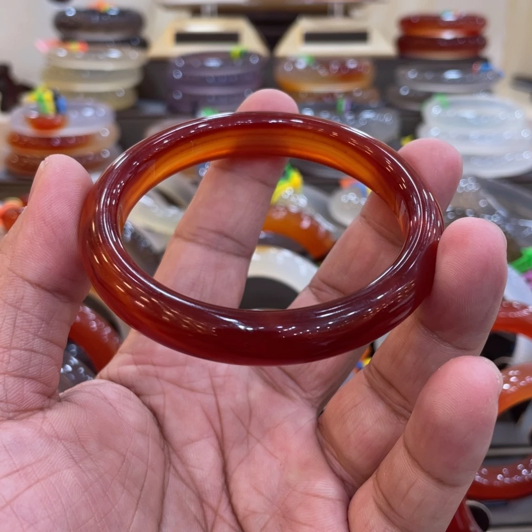 玛瑙/玉髓手镯未镶嵌