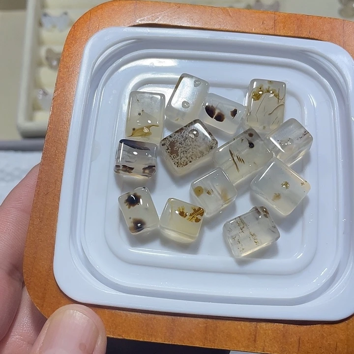 合金颈饰玛瑙/玉髓