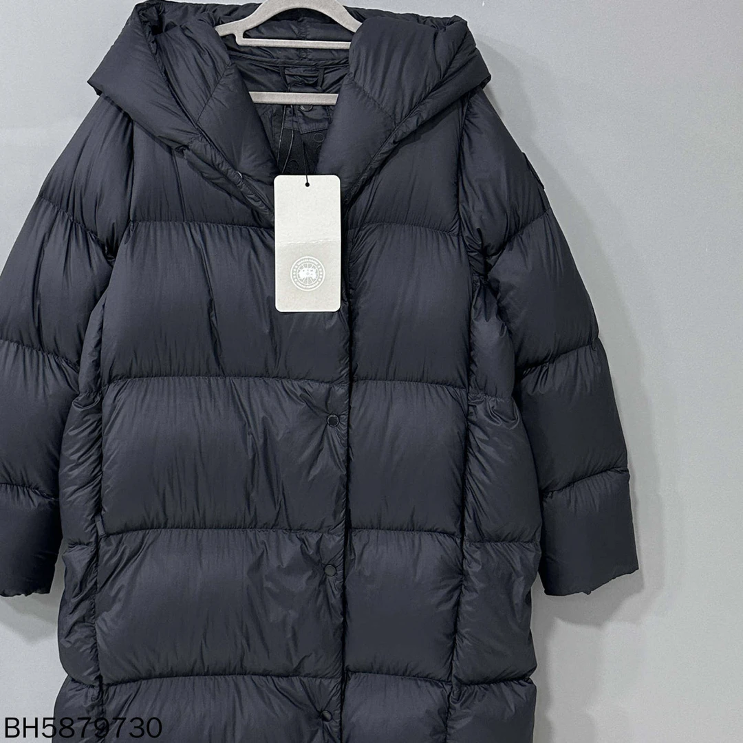 未使用 CANADA GOOSE Rhoda 系列胶囊黑标羽绒服/全新/S码/79730/