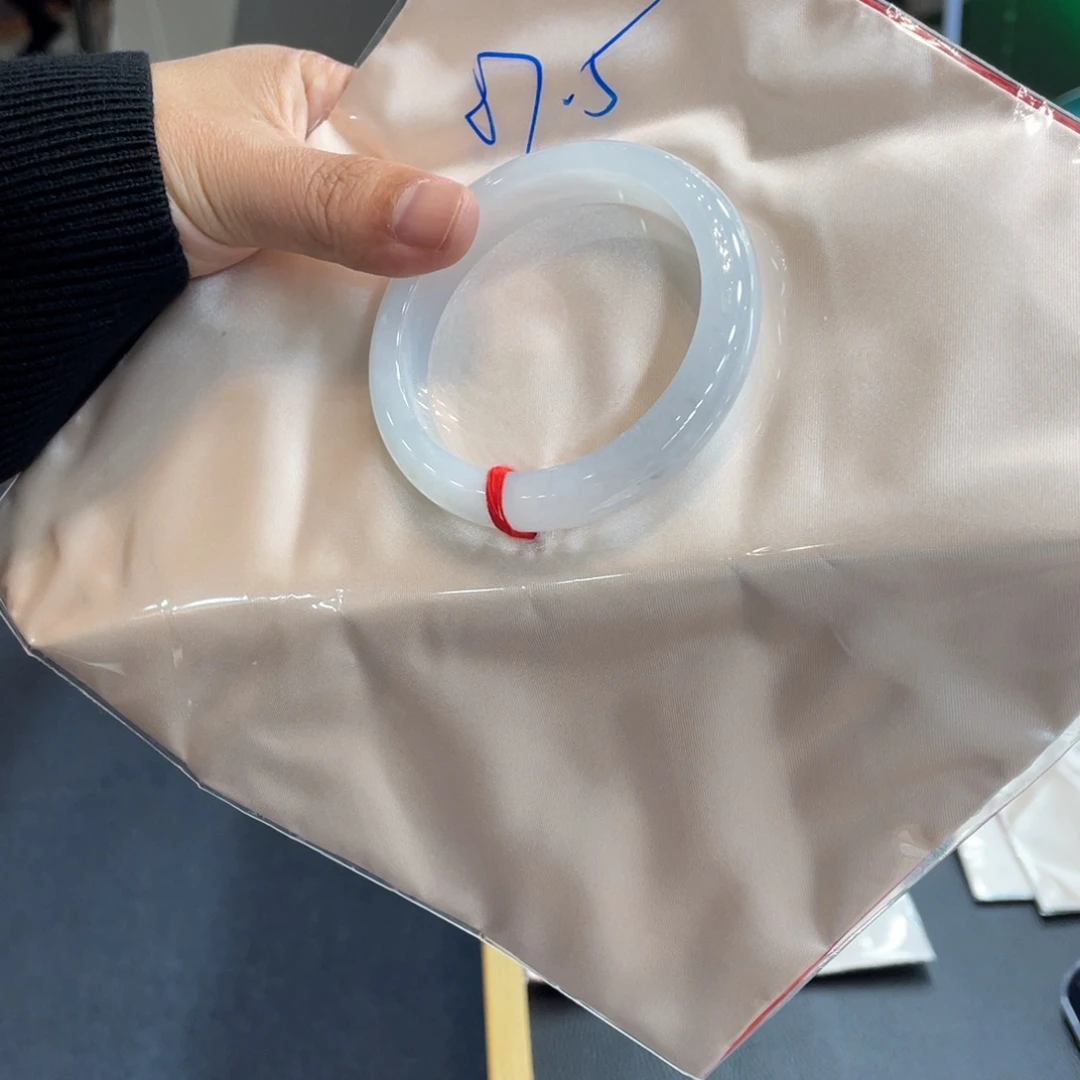 翡翠未镶嵌手镯手镯