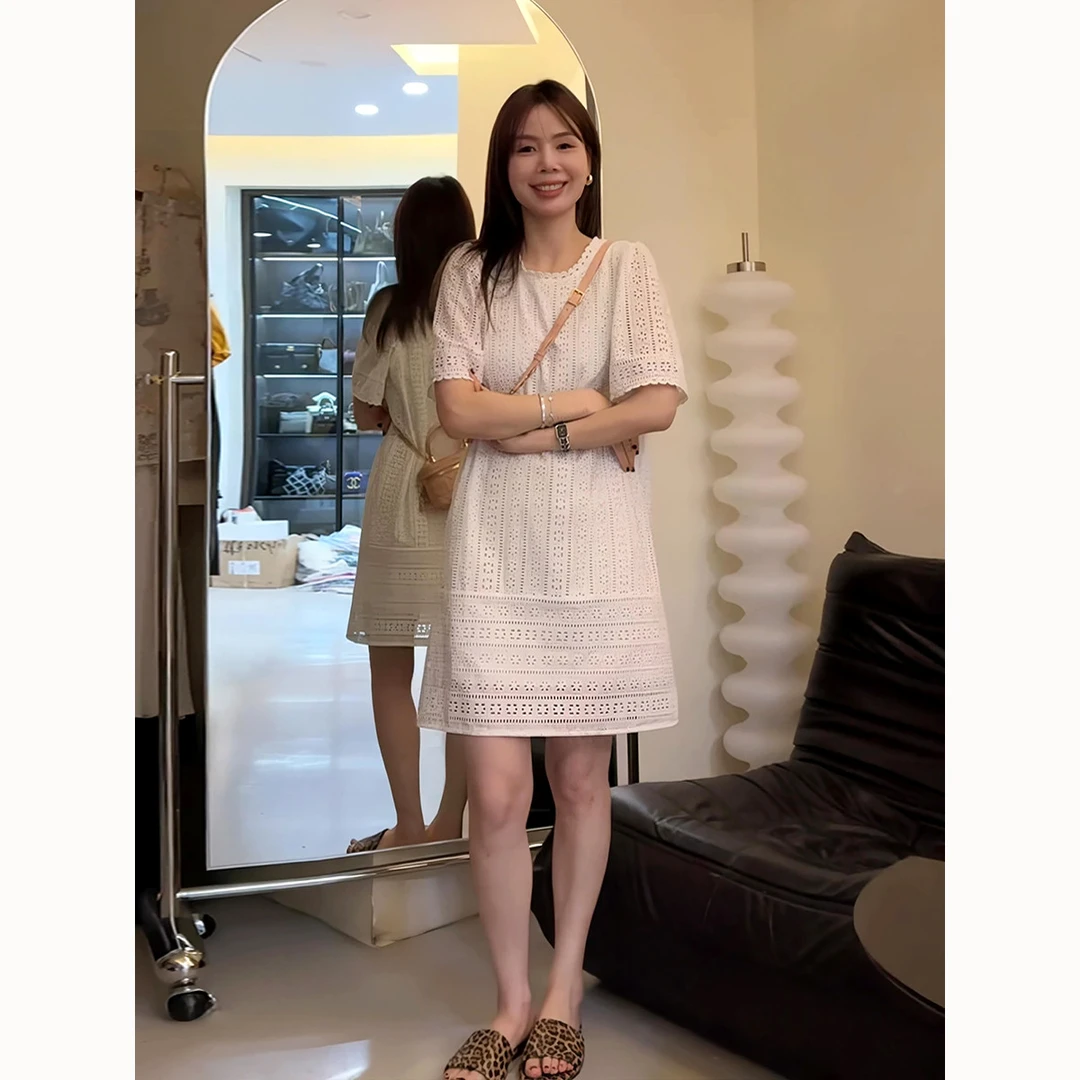 韩国东大门2025夏季新款法式重工设计高级感宽松镂空蕾丝连衣裙潮