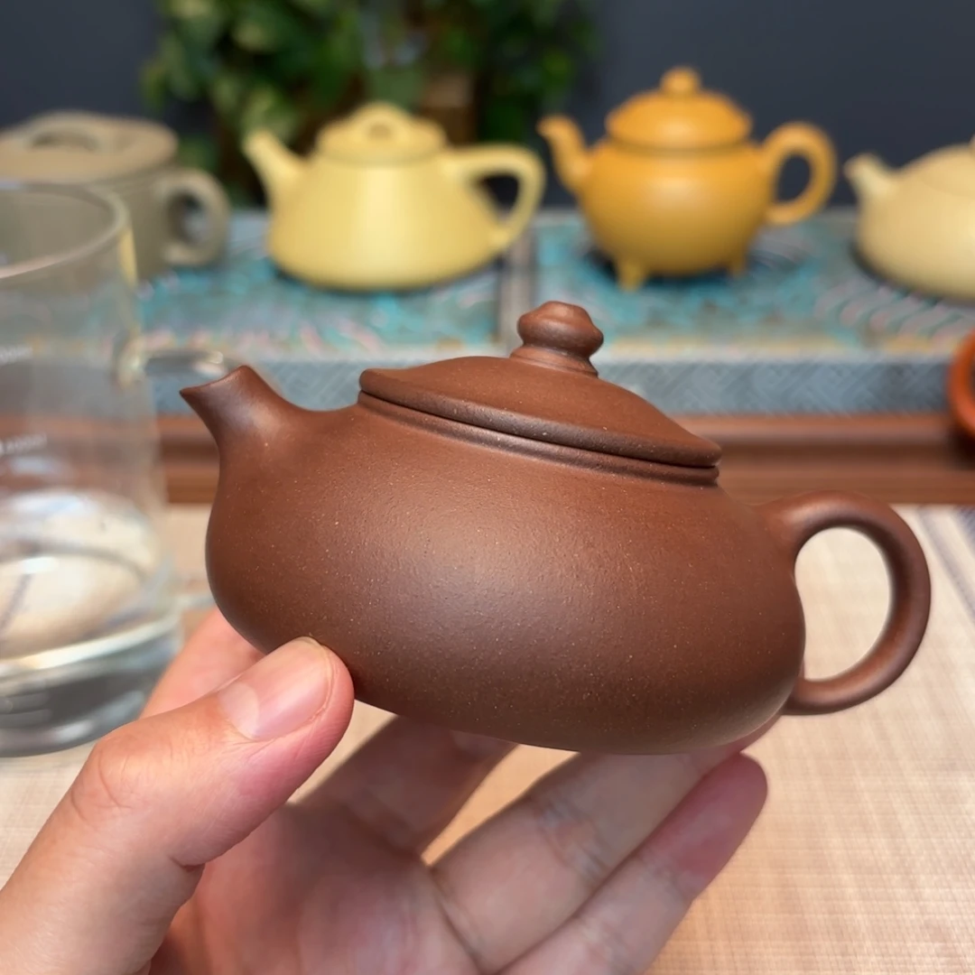 紫砂茶壶微瑕寒江内低