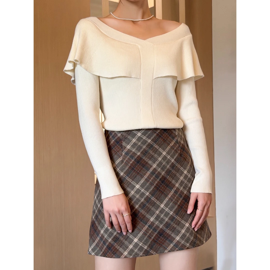 白色毛衣女秋冬荷叶边长袖针织内搭打底衫一字肩上衣外穿2025新款