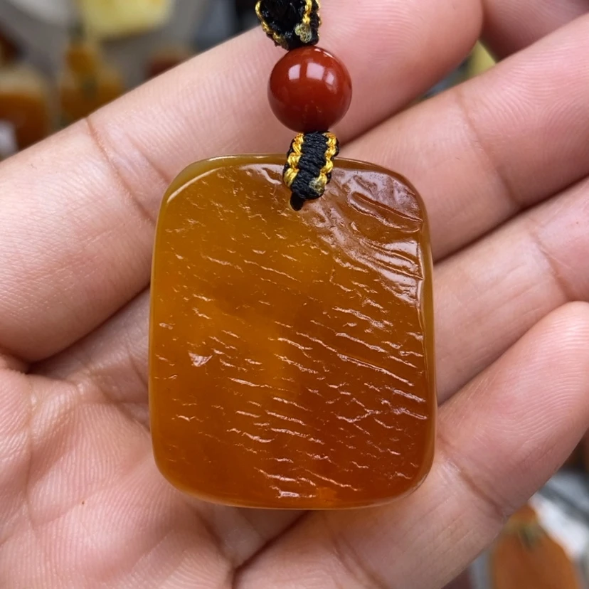 【闪购商品】琥珀颈饰未镶嵌
