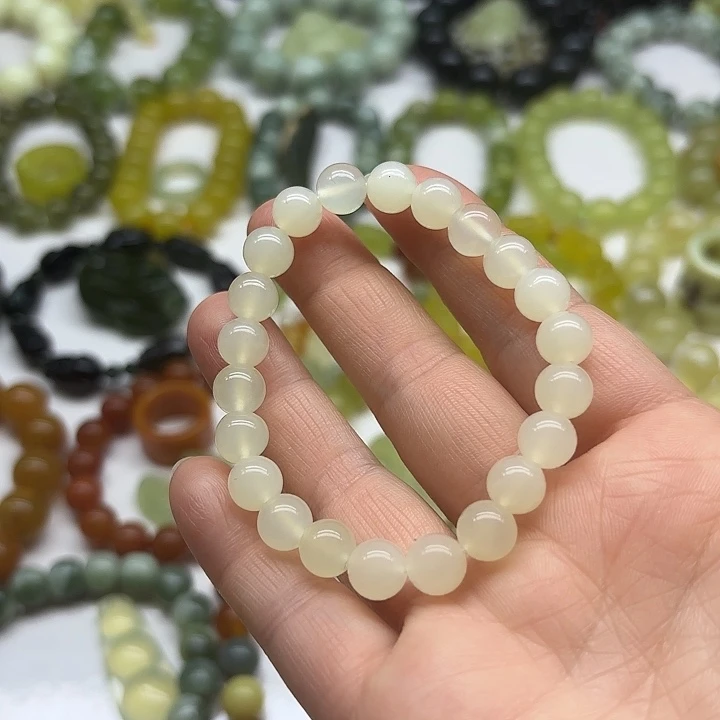 蛇纹石玉手串未镶嵌