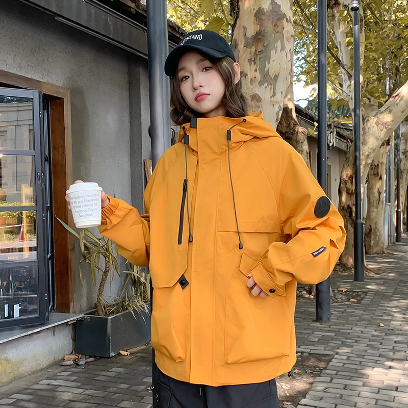 [有运费险]春秋外套男女同款冲锋衣户外登山服运动休闲夹克情侣装