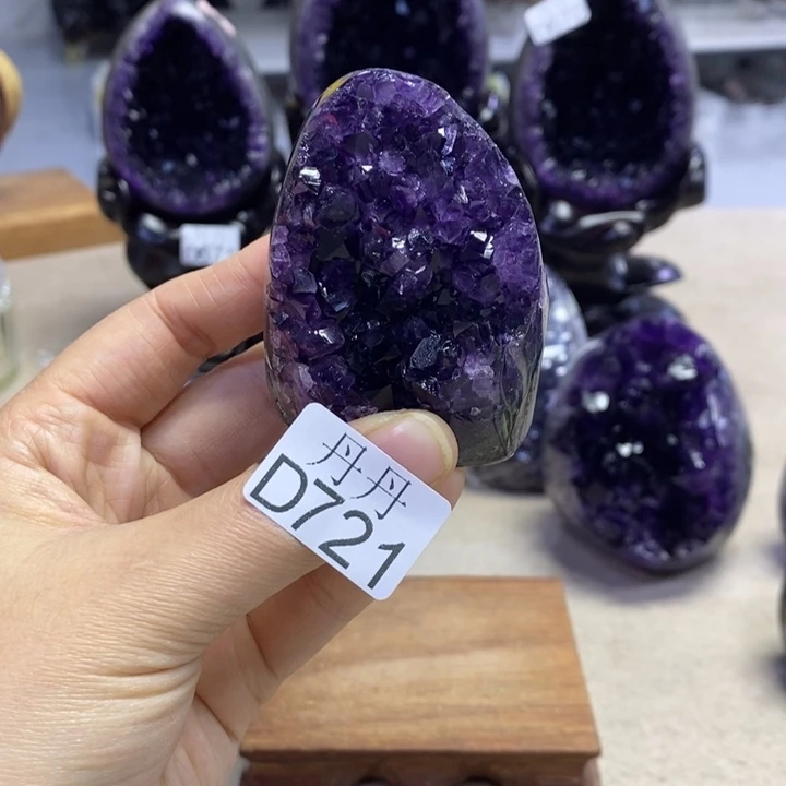 未镶嵌水晶大型摆件（非配饰）