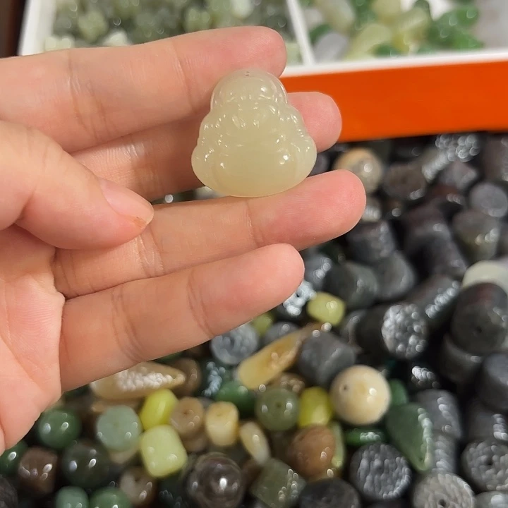 和田玉(糖玉)未镶嵌手链