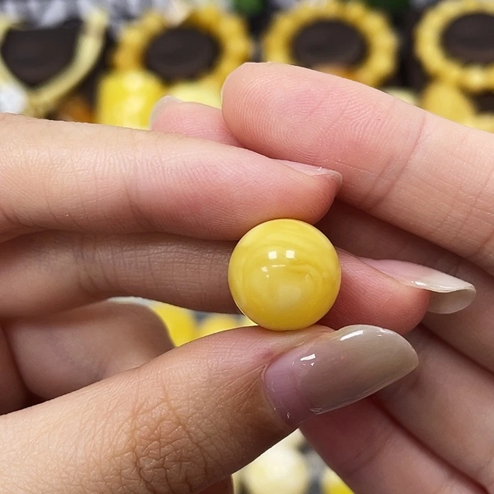 琥珀未镶嵌裸石13mm浓蜡瑕 451