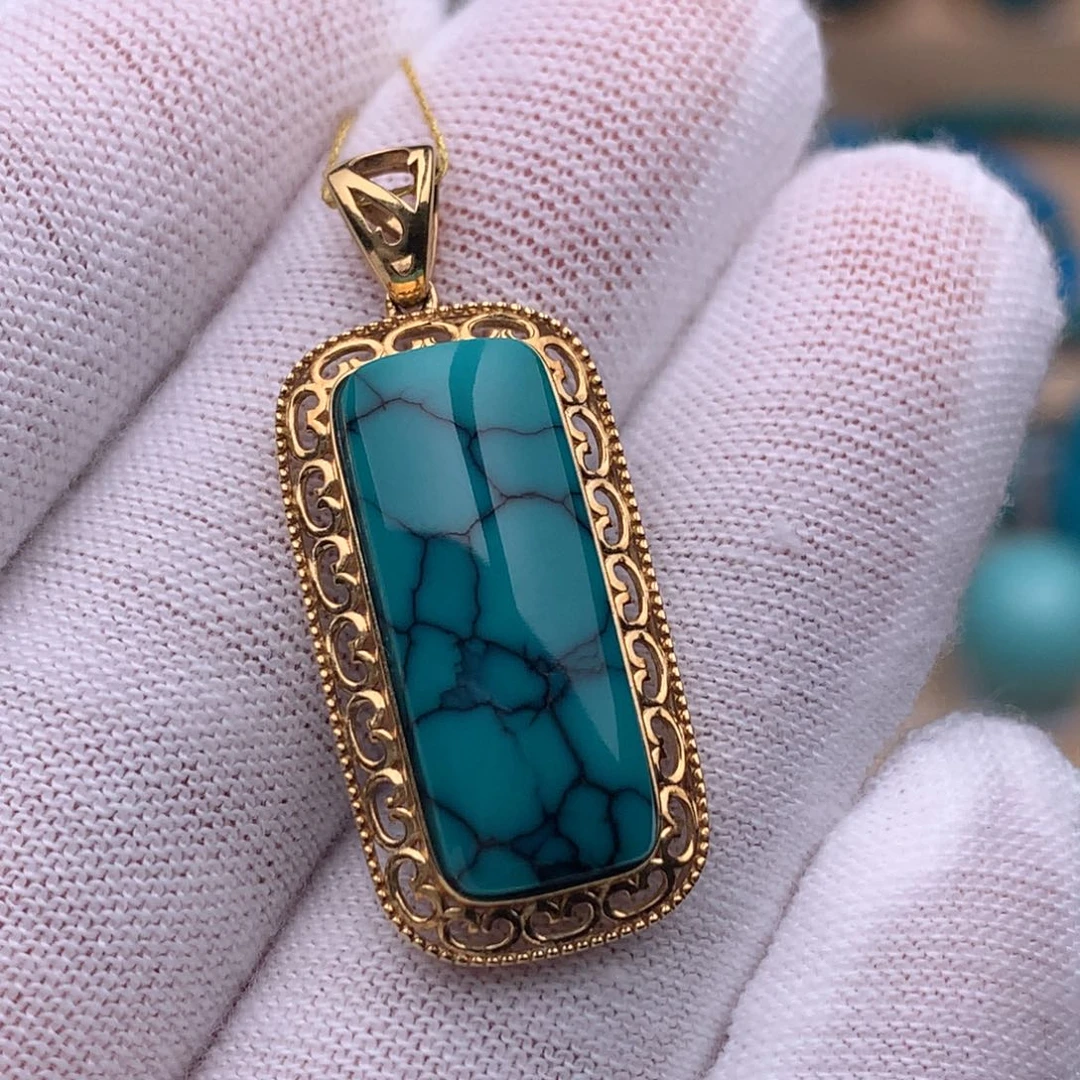 绿松石18K金镶嵌珠宝奇石