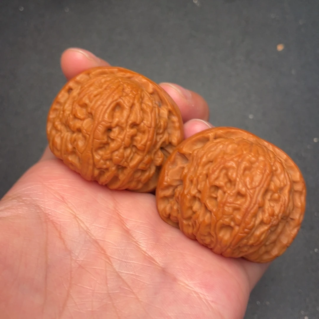 文玩核桃吊坠秦岭野生文玩核桃