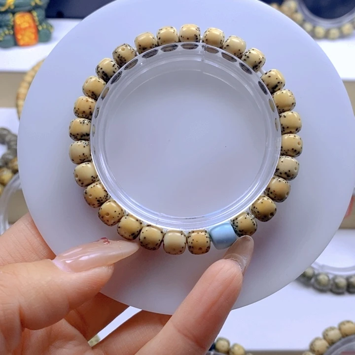 星月菩提手串8通体