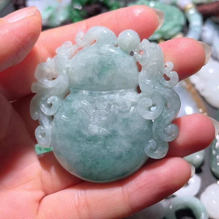 【闪购商品】翡翠颈饰未镶嵌天然翡翠