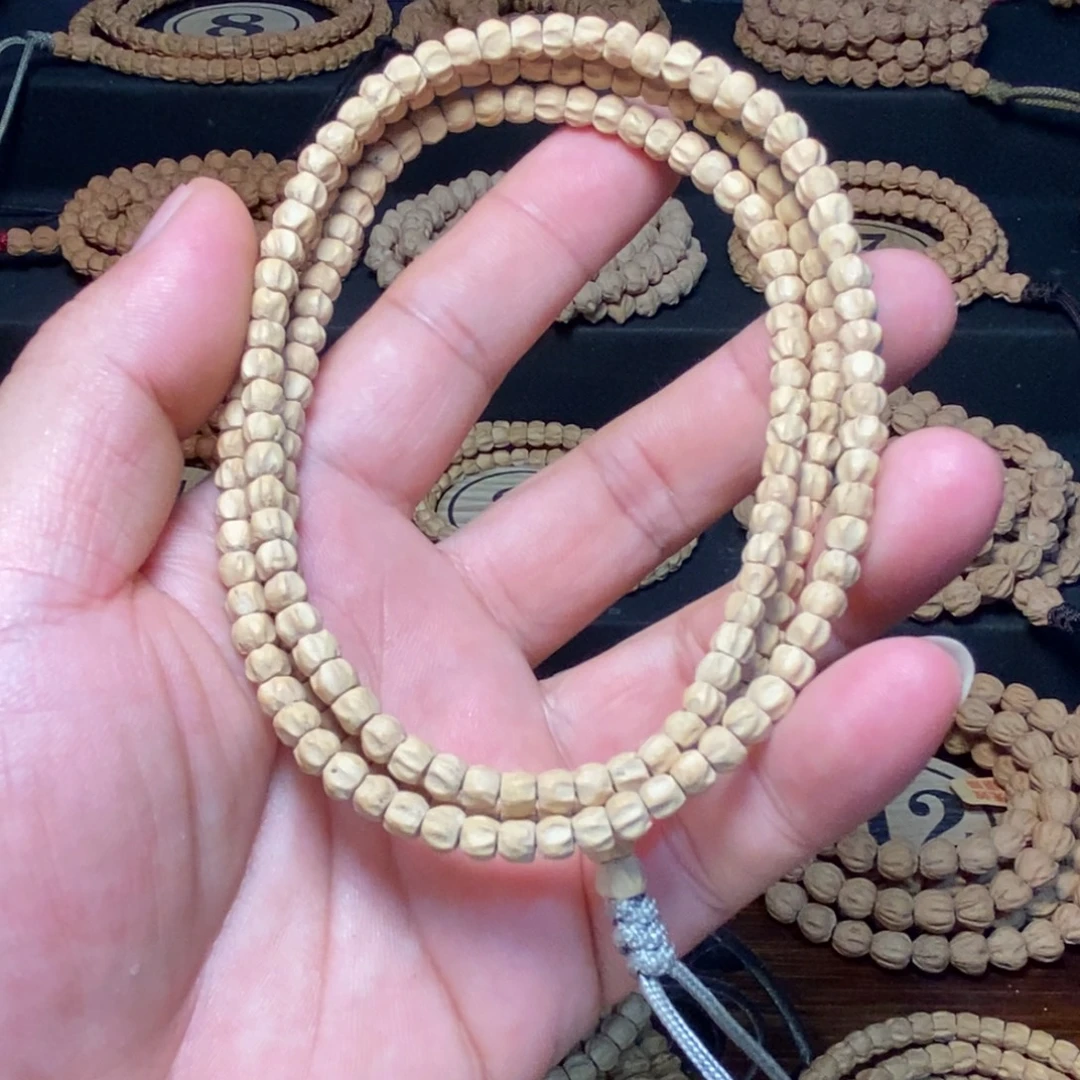 侯***爷手串柏香籽/百香籽