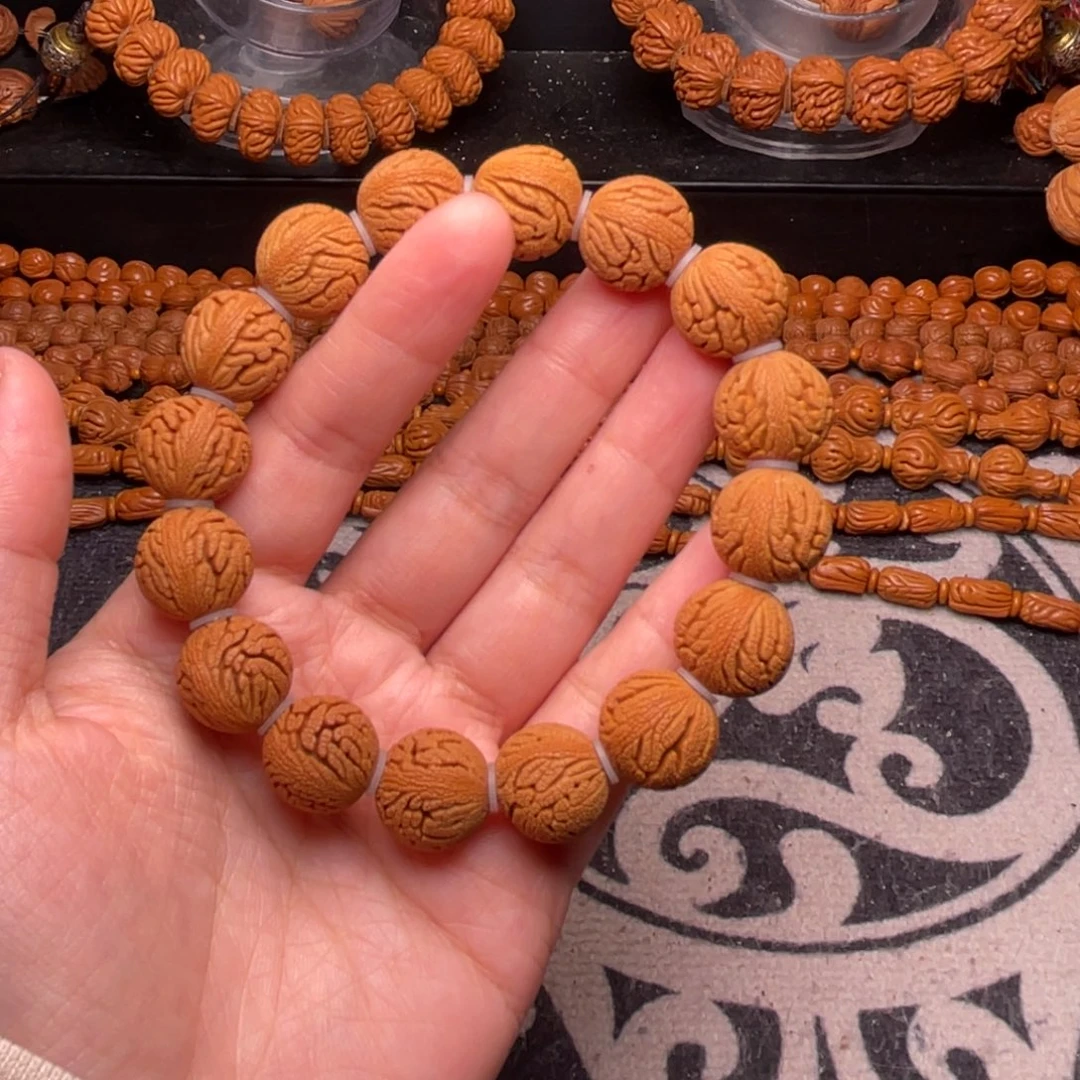 手串桃核龙纹绣球15