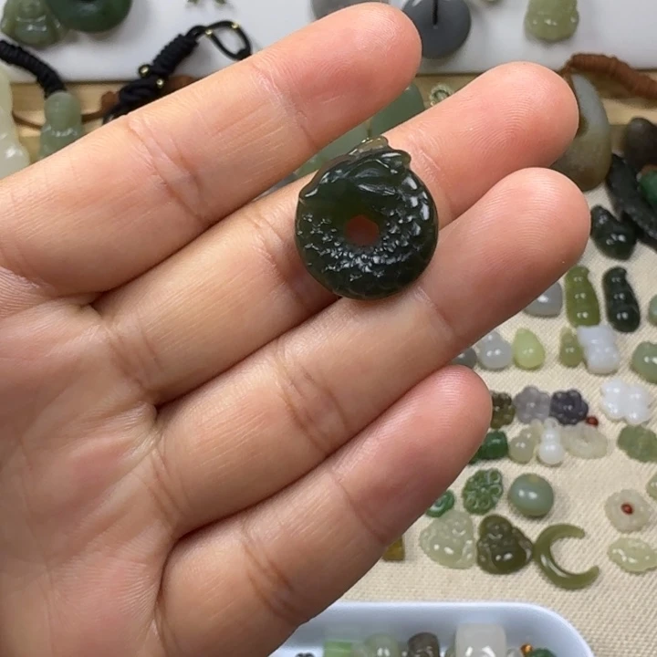 未镶嵌和田玉包链