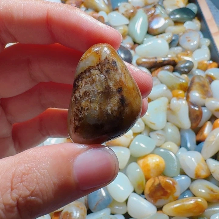 和田玉未镶嵌颈饰20克