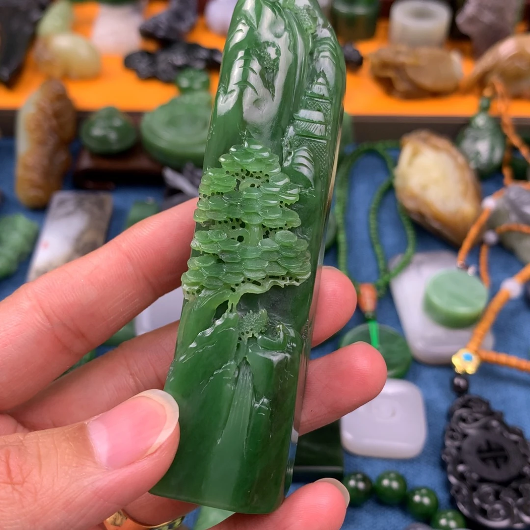 和田玉未镶嵌颈饰