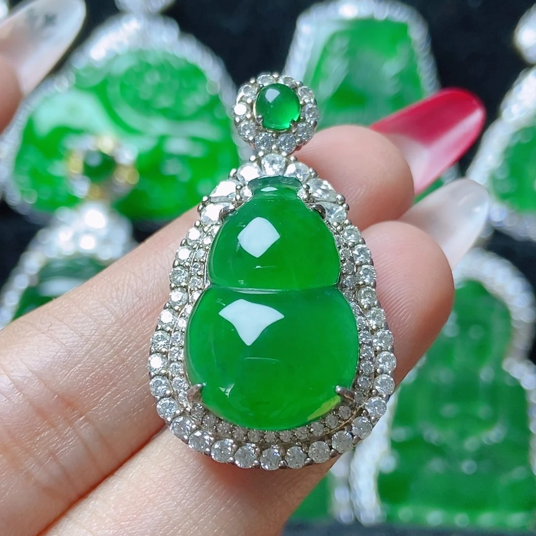 颈饰银S925镶嵌翡翠