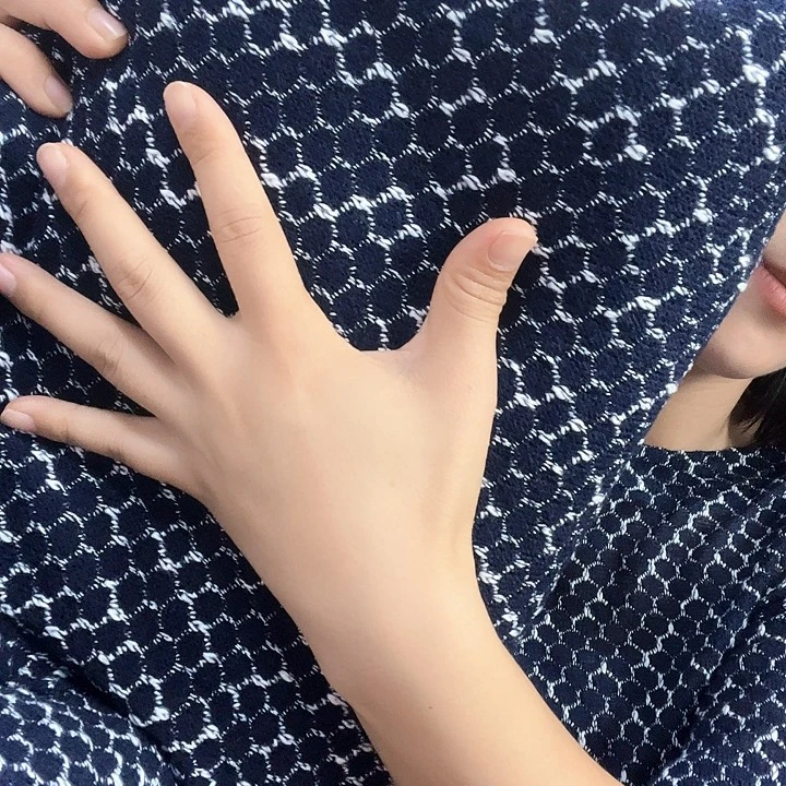 蓝色格子提花两米