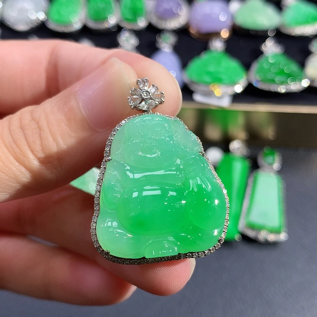 翡翠18K金镶嵌吊坠(赠链)