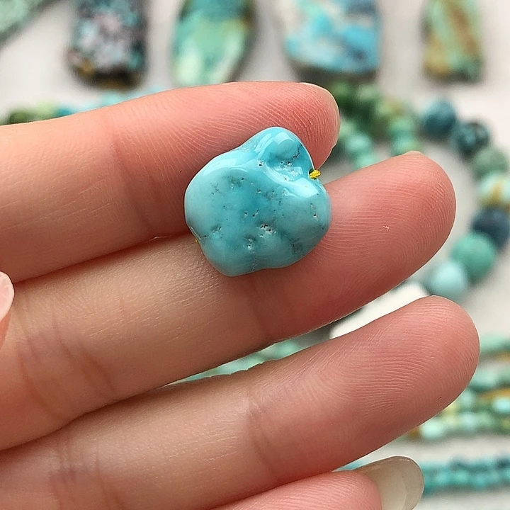 绿松石未镶嵌原矿