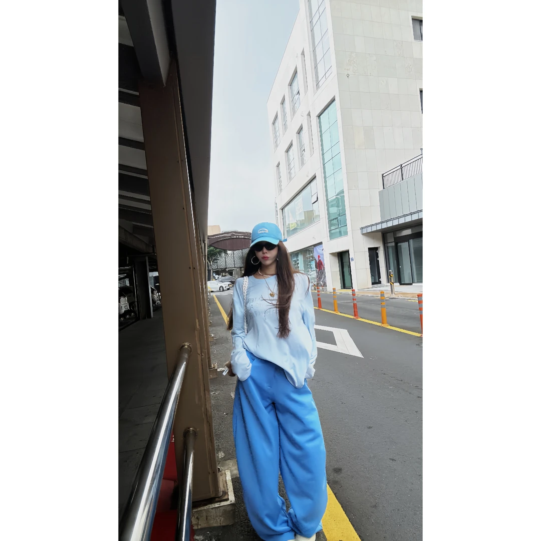 YEER·SHOP【海盐泡芙~】爷儿秋季新款时尚蓝色字母印花T恤