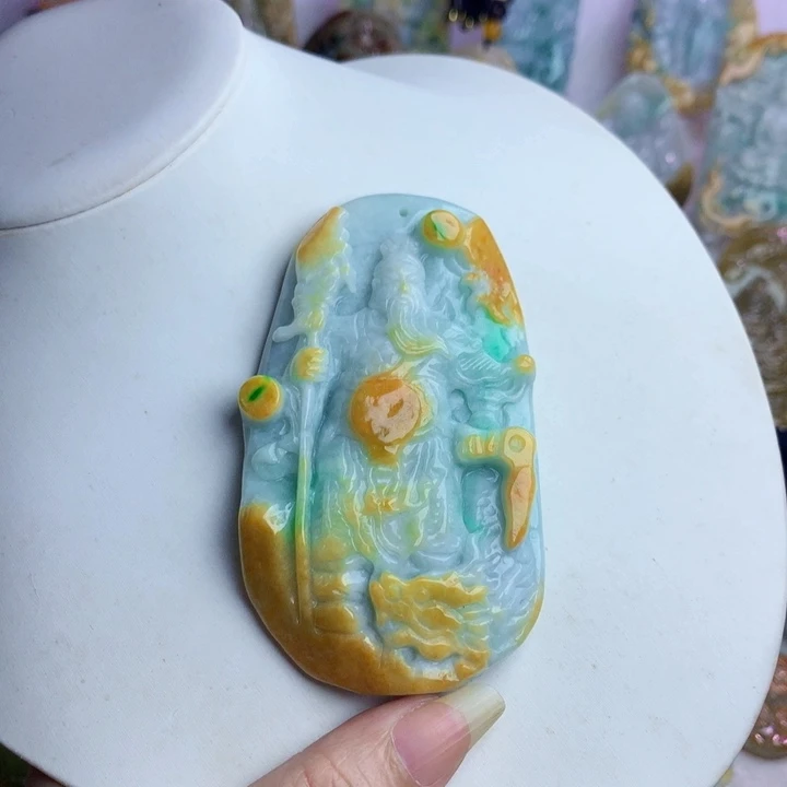 颈饰未镶嵌翡翠关公