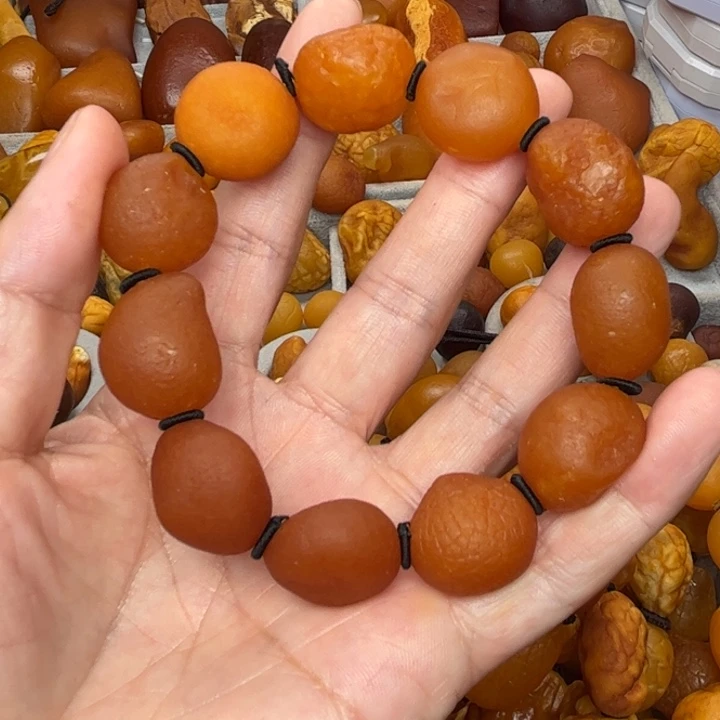 琥珀未镶嵌裸石天然蜜蜡手串