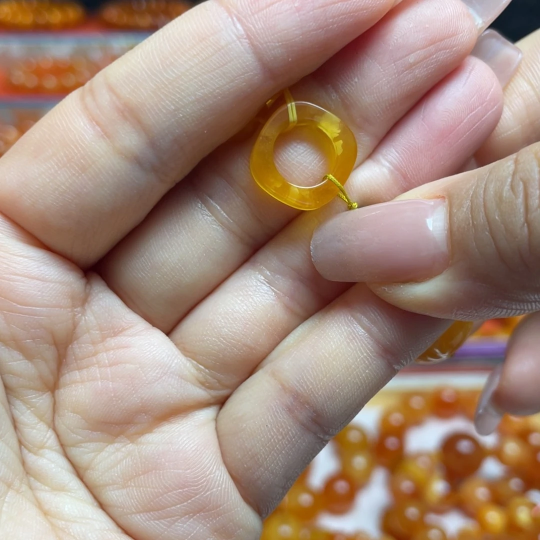 蜜蜡未镶嵌吊坠(不含链)跑环