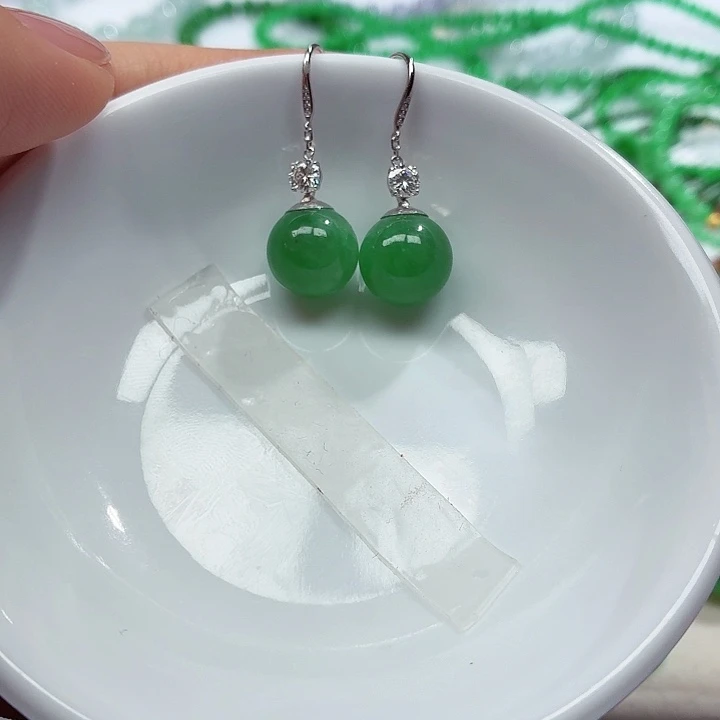 叫***姑翡翠18K金镶嵌手链天然缅甸翡翠A货卡11.3