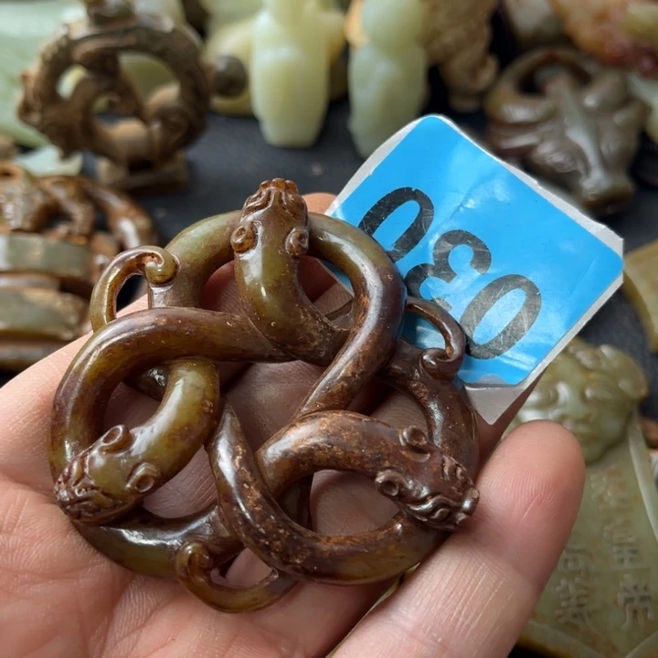 和田玉颈饰未镶嵌?***