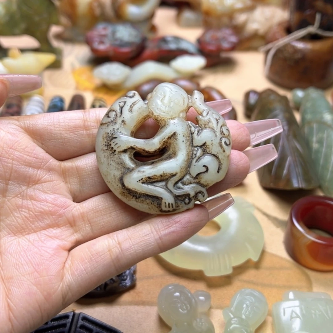 【闪购商品】蛇纹石玉颈饰未镶嵌