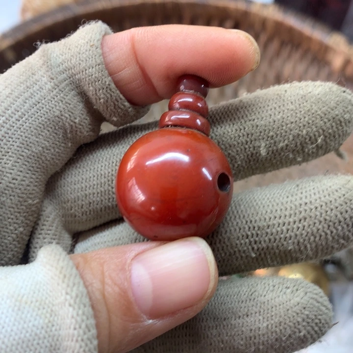 胤***岁琉璃手工艺品吐艳味也可以很开心自己