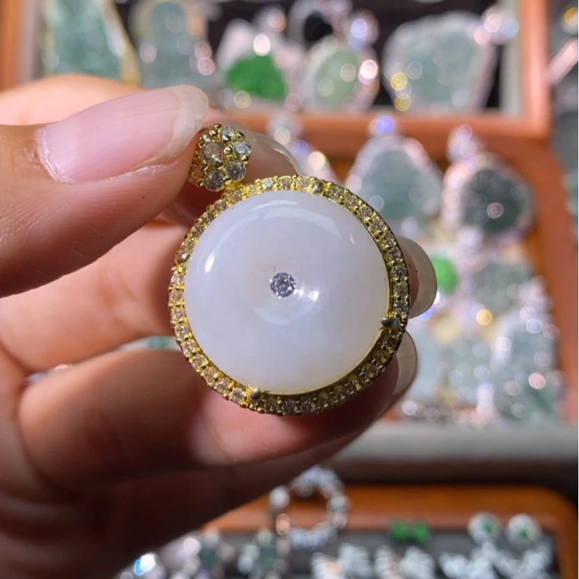 【闪购商品】颈饰未镶嵌翡翠