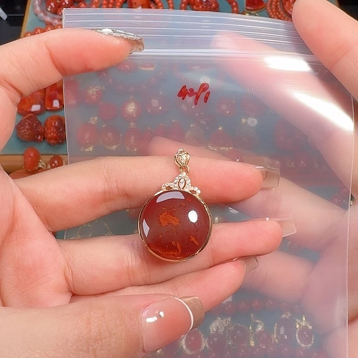 南红玛瑙银S925镶嵌吊坠