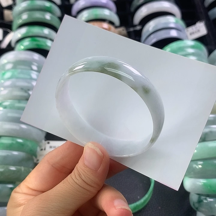 翡翠手镯未镶嵌公主52+