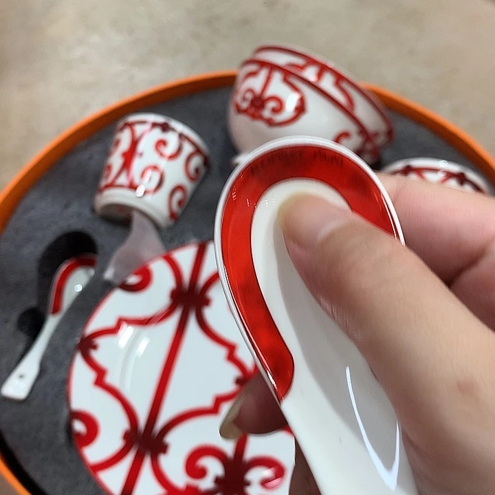 瓷片咖啡☕️？！？我也是一