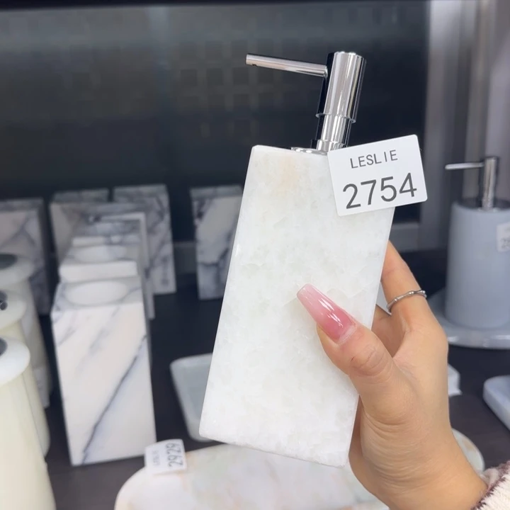 Yy2754。。。。。。。。福利