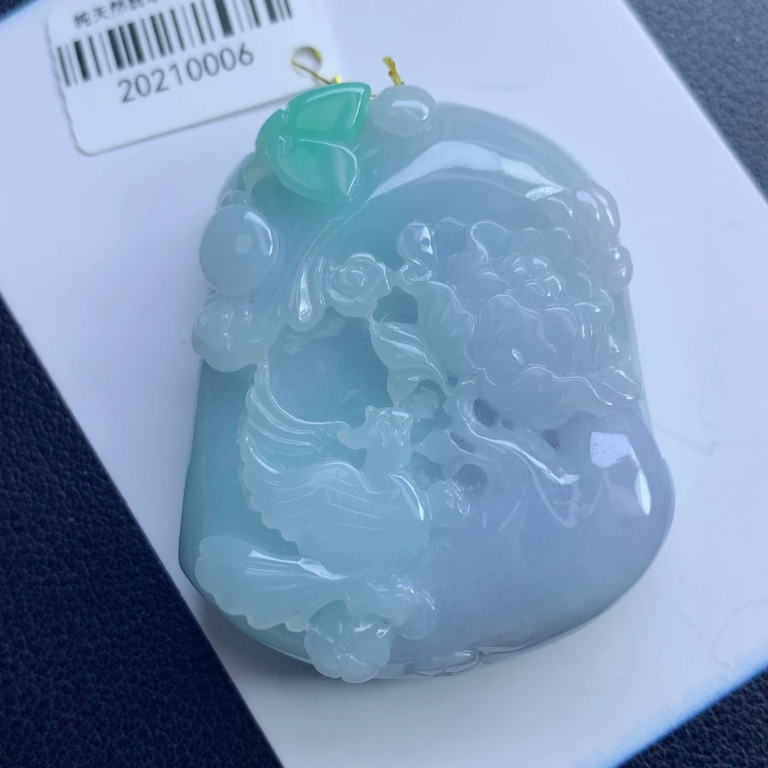 翡翠未镶嵌颈饰凤穿牡丹