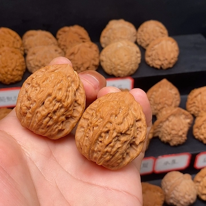 文玩核桃把件杨*扇面