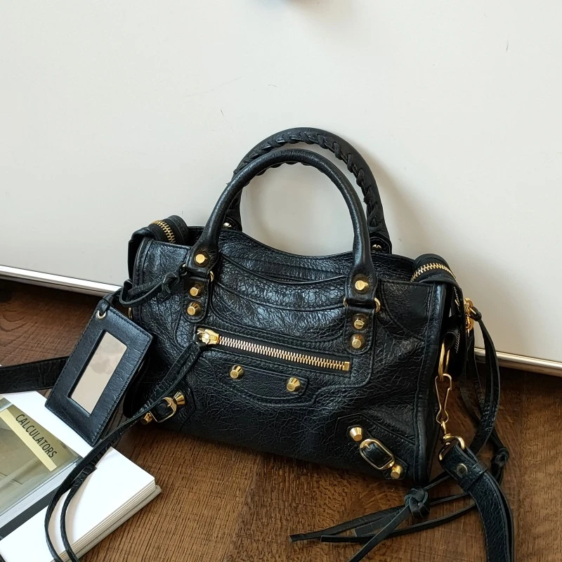 95新 Balenciaga/巴黎世家 Azul- 黑金羊皮机车mini单肩包50172