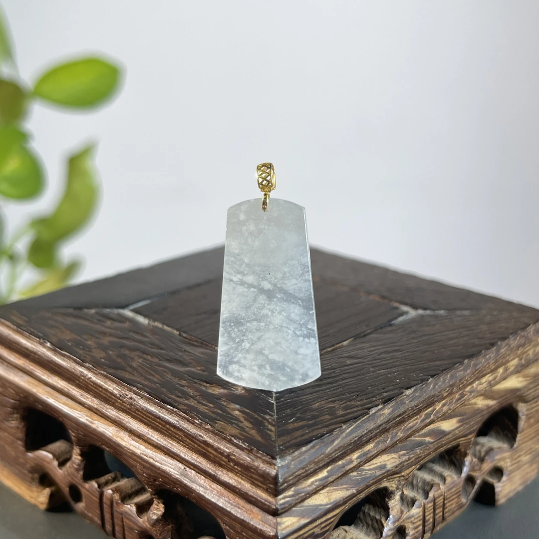 JXB20-64 天然翡翠缅甸A货 18K扣头无事牌