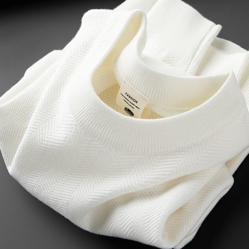 2024轻奢冬季厚款保暖打底圆领毛衣男长袖修身休闲白色针织衫男士