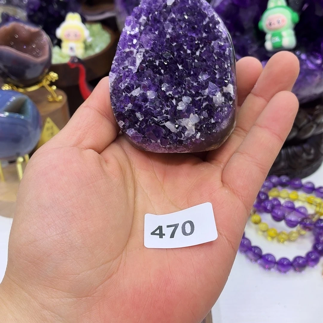 未镶嵌水晶大型摆件（非配饰）