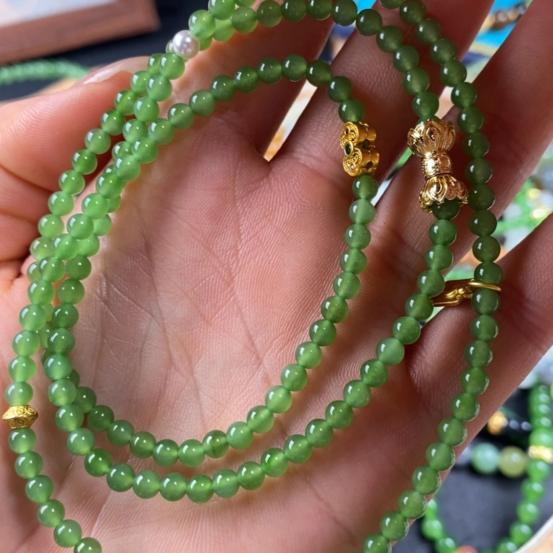 和田玉未镶嵌手串果绿长串设计款